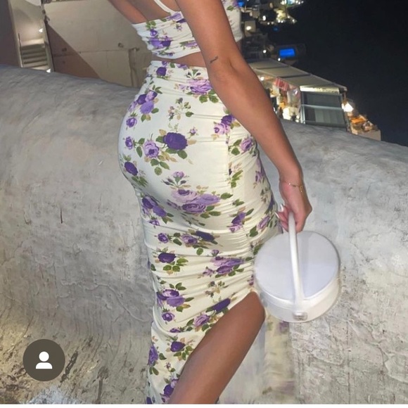 Heavy Manners Purple Flowers 💐 Tulip Skirt in Large - Picture 1 of 16